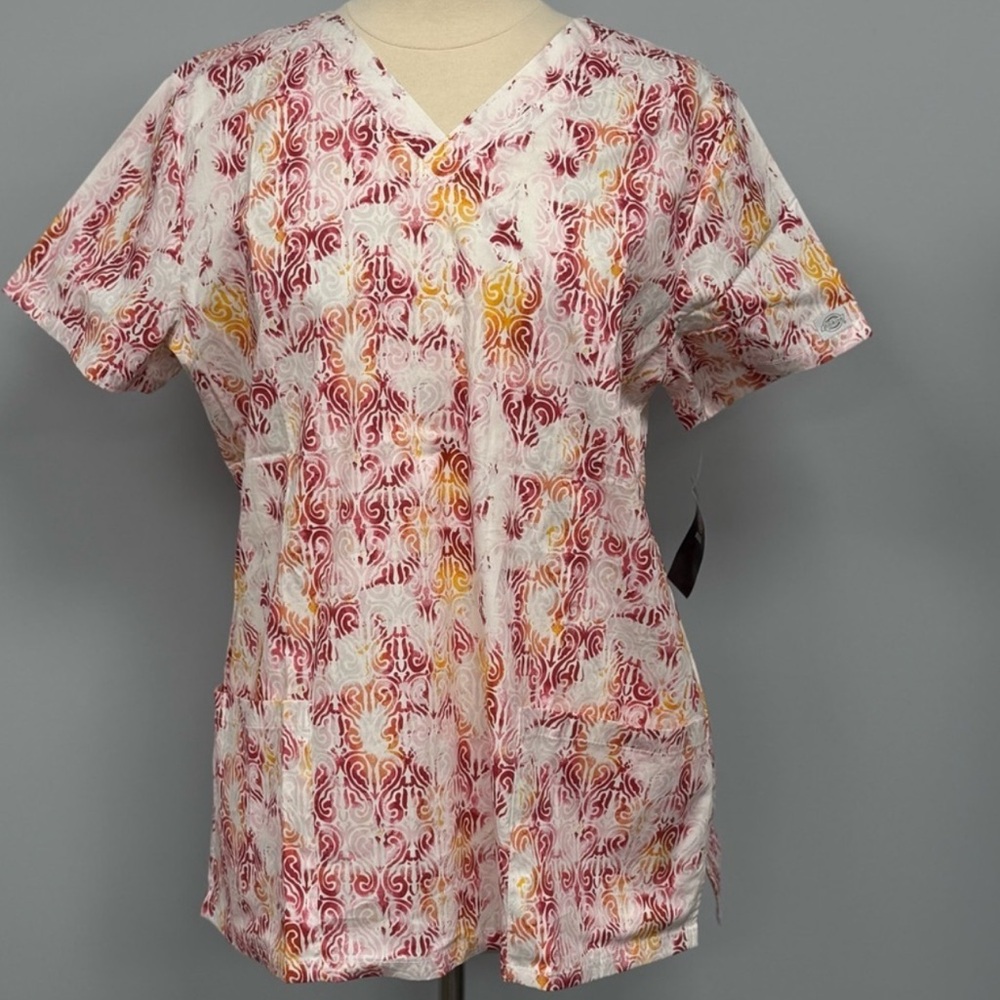NWT Dickies Scrub Top Geometric Pink Orange Cotton Scrubs Nurse Uniform Floral